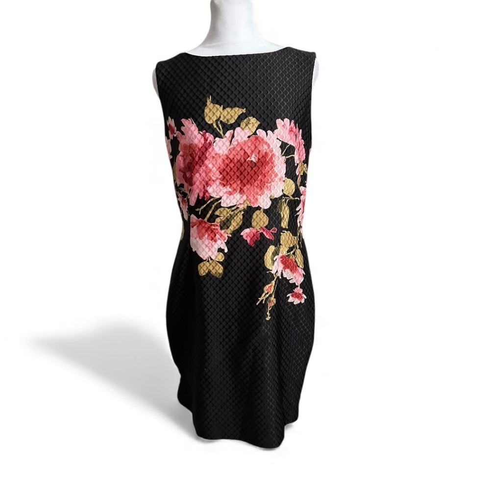 TAHARI by Arthur  S. Levine floral dress size 6